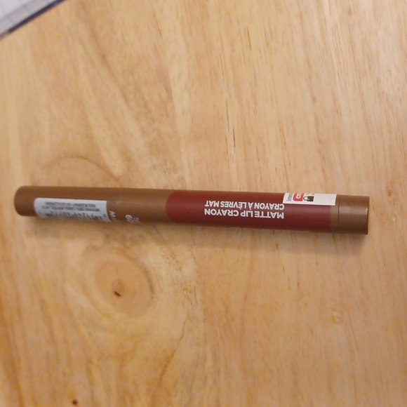 L'Oreal Matte Lip Crayon #509 Flirty Toffee Brand New Factory Sealed - Picture 2 of 4